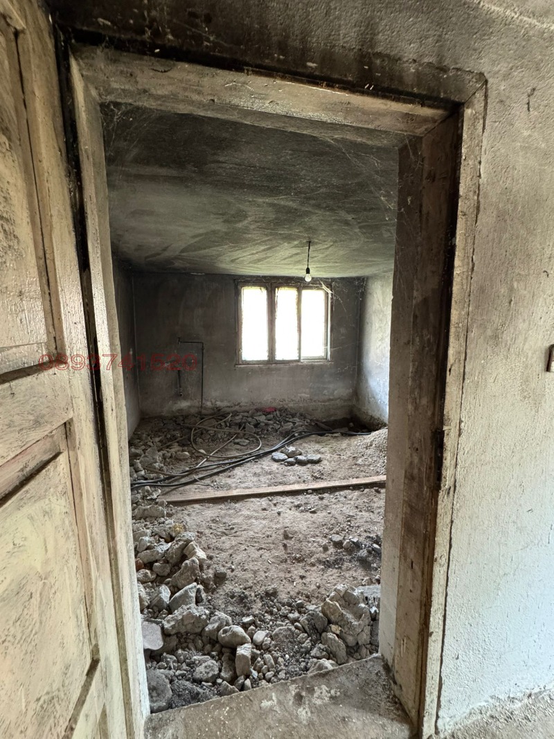 Продава КЪЩА, с. Драговищица, област Кюстендил, снимка 14 - Къщи - 53126374