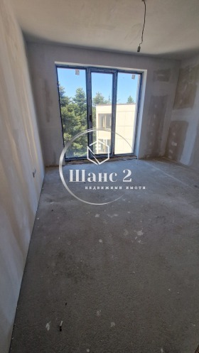 2 bedroom m-t Alen mak, Varna 15