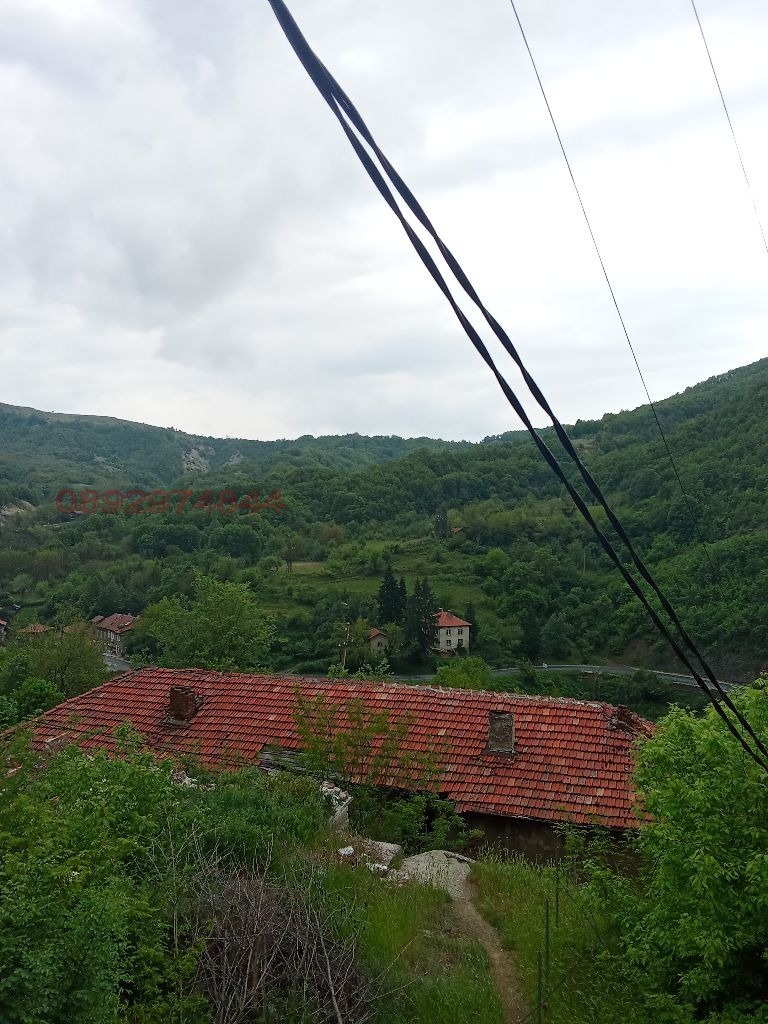Продава 2-СТАЕН, с. Брежани, област Благоевград, снимка 2 - Апартаменти - 53763052