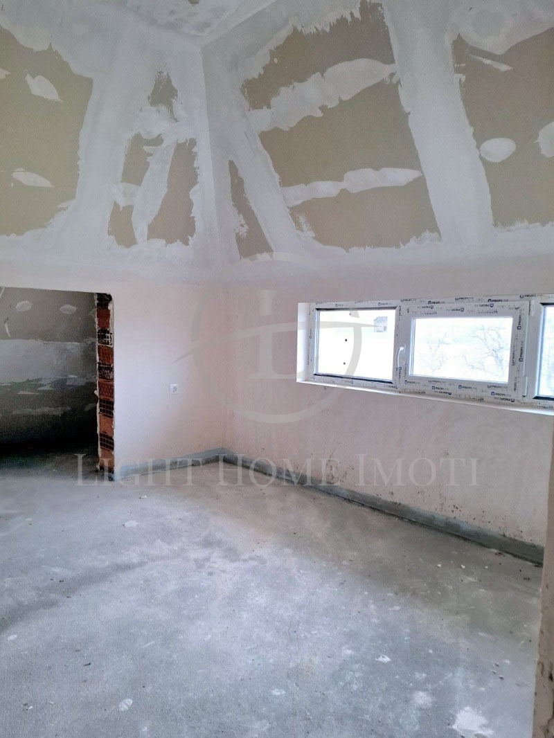 Продава 2-СТАЕН, гр. Пловдив, Коматево, снимка 3 - Апартаменти - 54425493