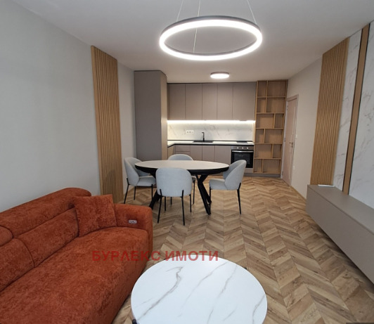 Продава 2-СТАЕН, гр. Варна, Централна поща