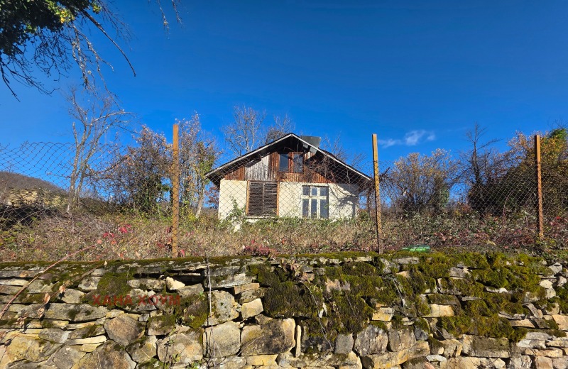 Продава ВИЛА, с. Патрешко, област Ловеч, снимка 13 - Вили - 52616093