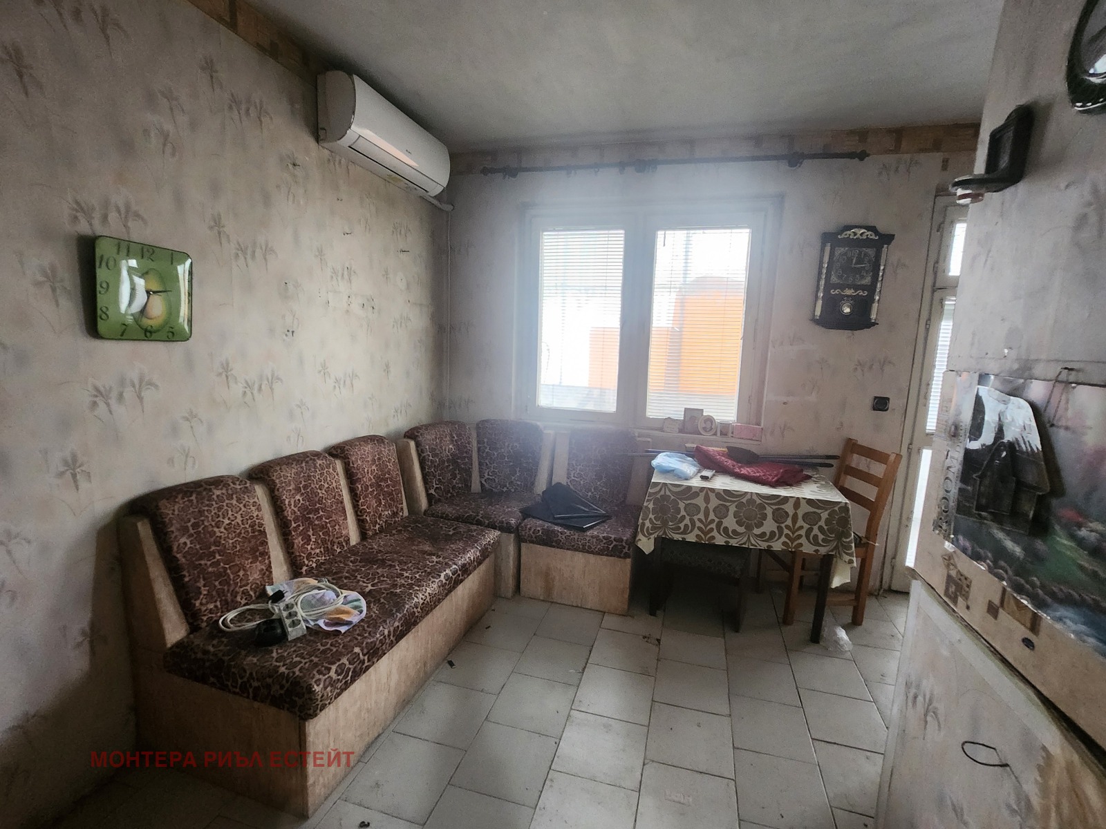 Продава 3-СТАЕН, гр. Варна, Конфуто, снимка 2 - Апартаменти - 53570661