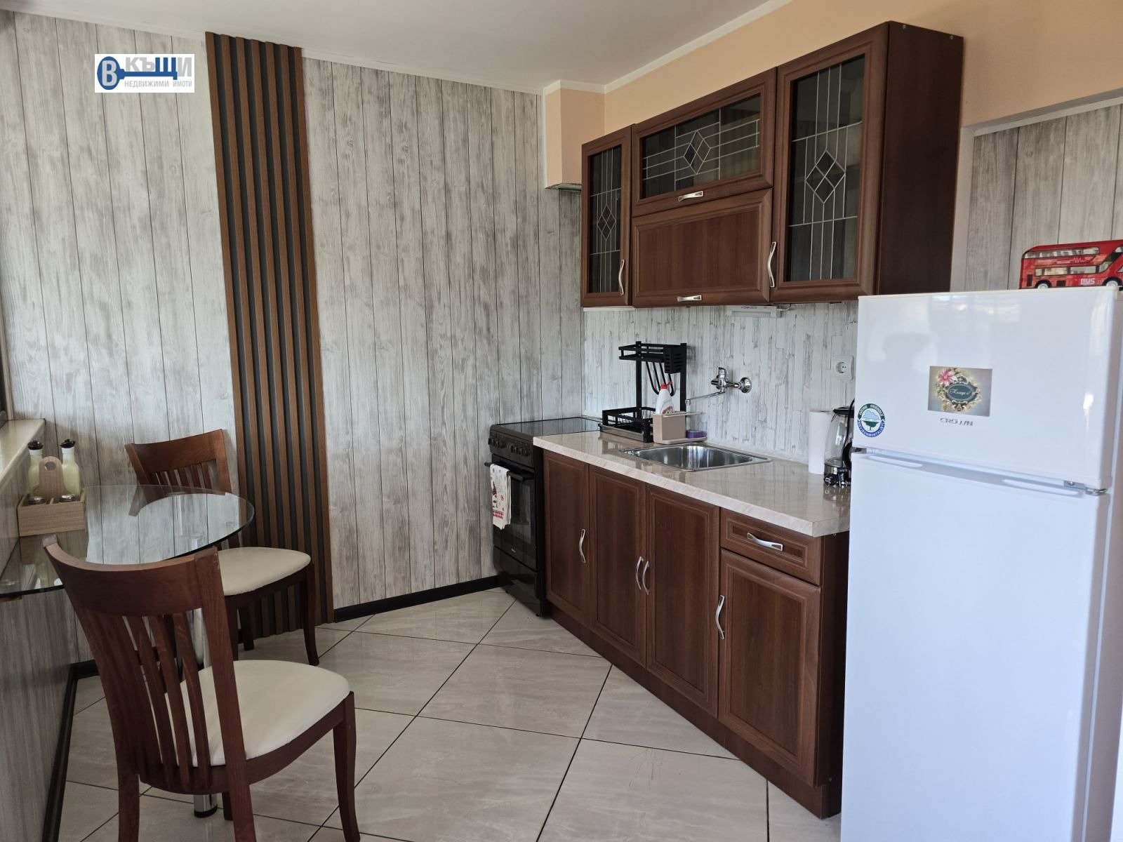 Продава ЕТАЖ ОТ КЪЩА, гр. Велико Търново, Стара част, снимка 5 - Етаж от къща - 56325058