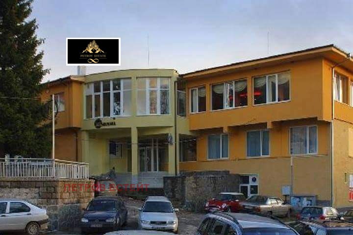 Продава ХОТЕЛ, с. Равногор, област Пазарджик, снимка 2 - Хотели - 40493445
