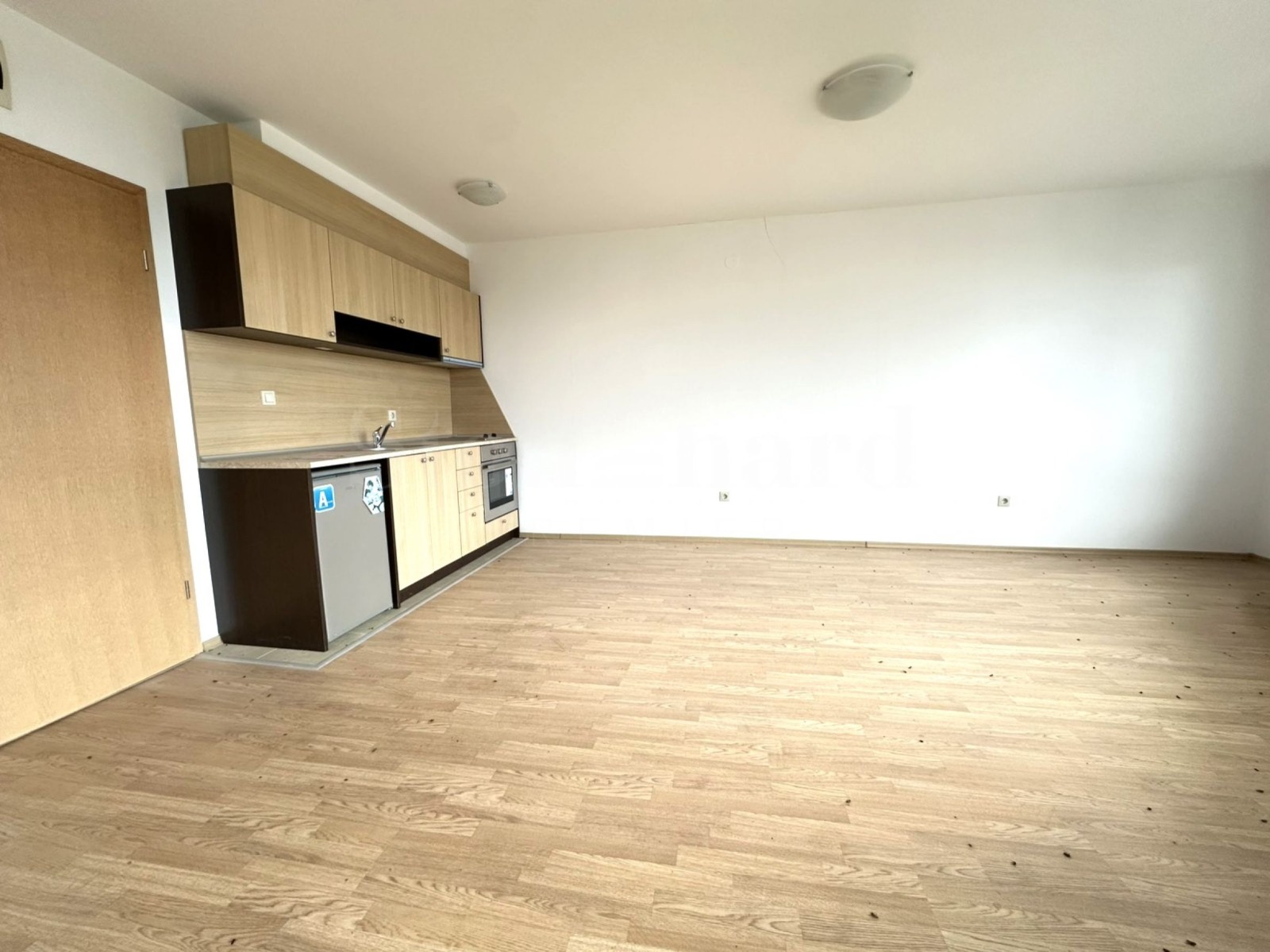 Продава 1-СТАЕН, гр. Разлог, област Благоевград, снимка 2 - Апартаменти - 53876892