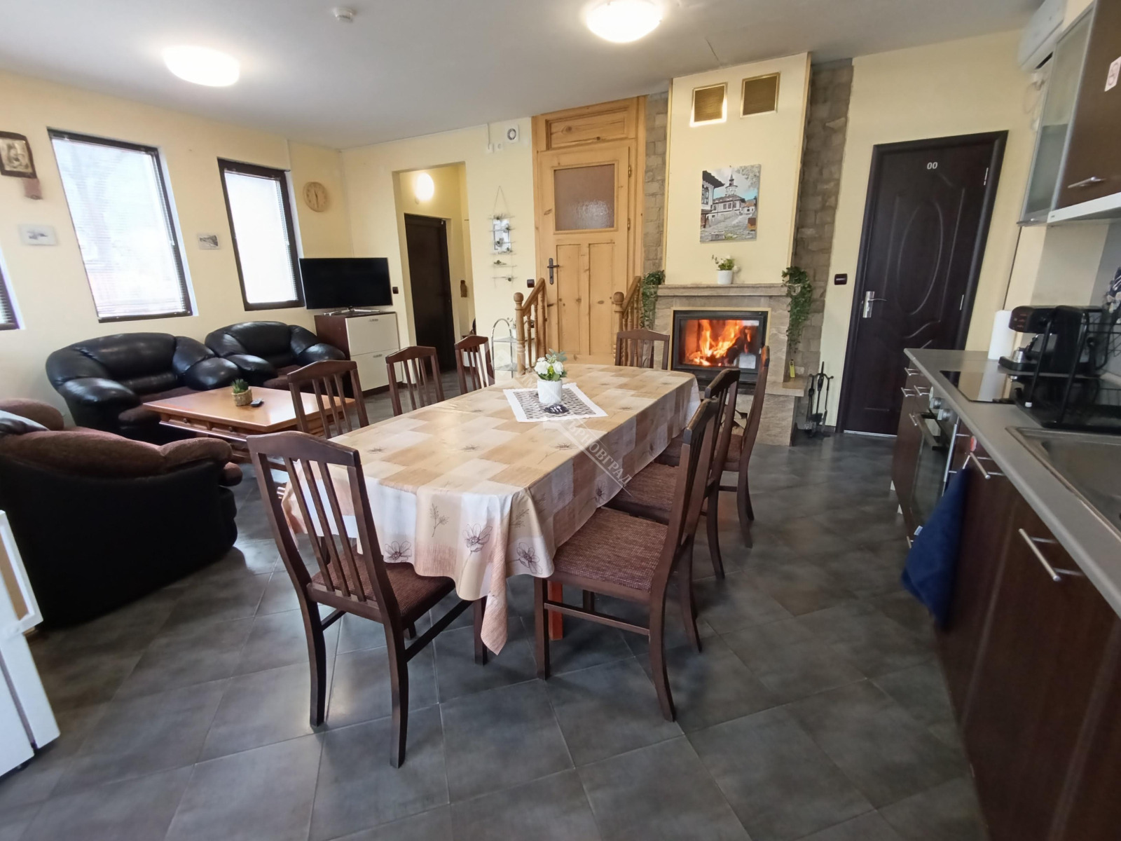 Продава КЪЩА, гр. Трявна, област Габрово, снимка 8 - Къщи - 54054048