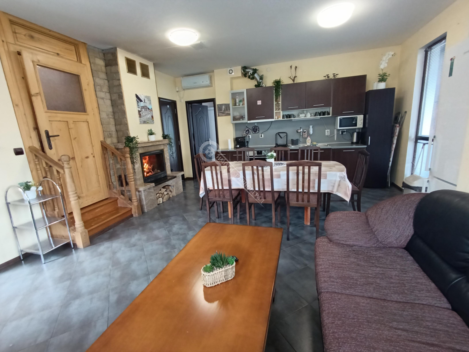 Продава КЪЩА, гр. Трявна, област Габрово, снимка 9 - Къщи - 54054048