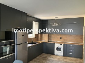 1 quarto Trakiia, Plovdiv
