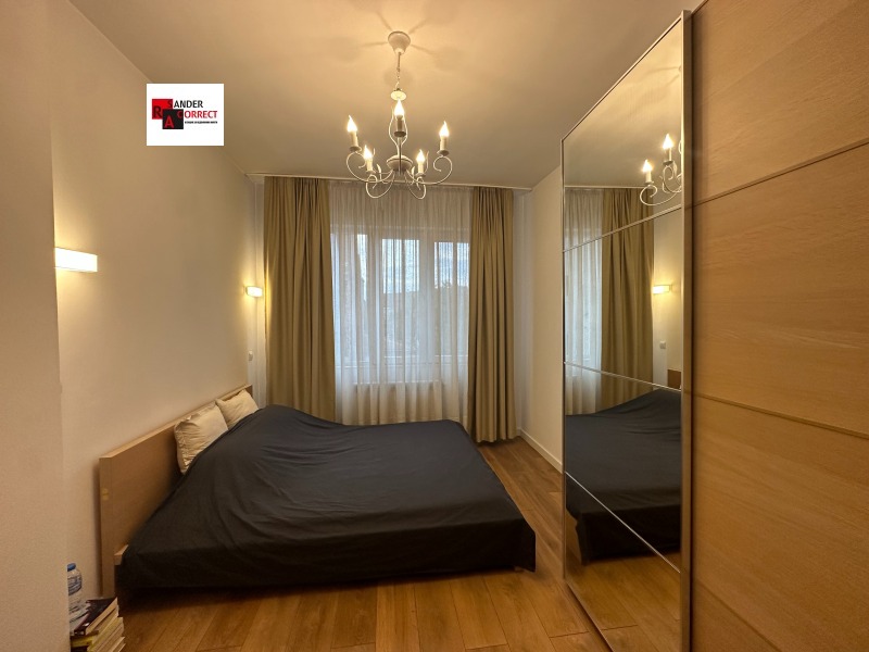 Na prodej  1 ložnice Sofia , Centar , 94 m2 | 30100213 - obraz [7]