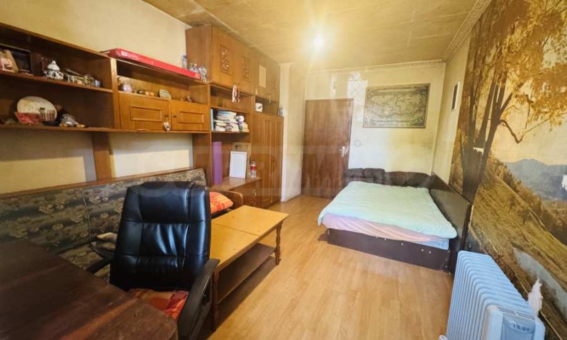 Myytävänä  2 makuuhuonetta Veliko Tarnovo , Tsentar , 82 neliömetriä | 36154555 - kuva [6]