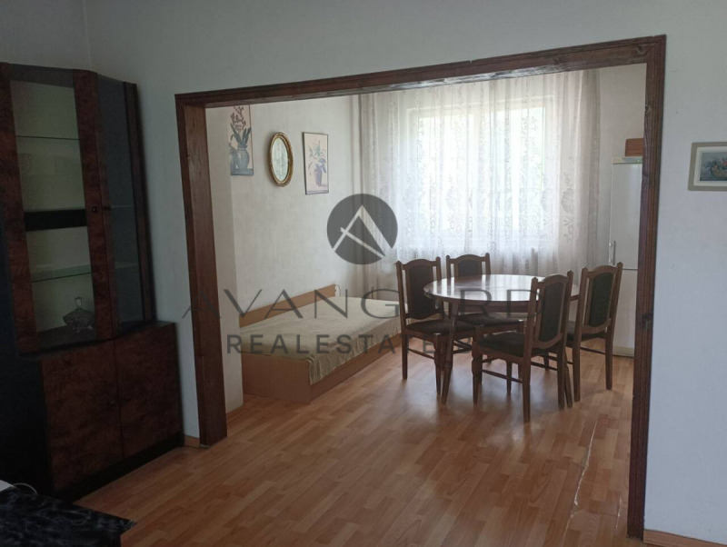 Продава  3-стаен град Пловдив , Тракия , 92 кв.м | 53563097 - изображение [2]