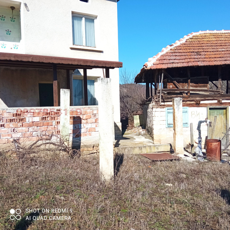 Продава КЪЩА, гр. Мездра, област Враца, снимка 2 - Къщи - 52784055