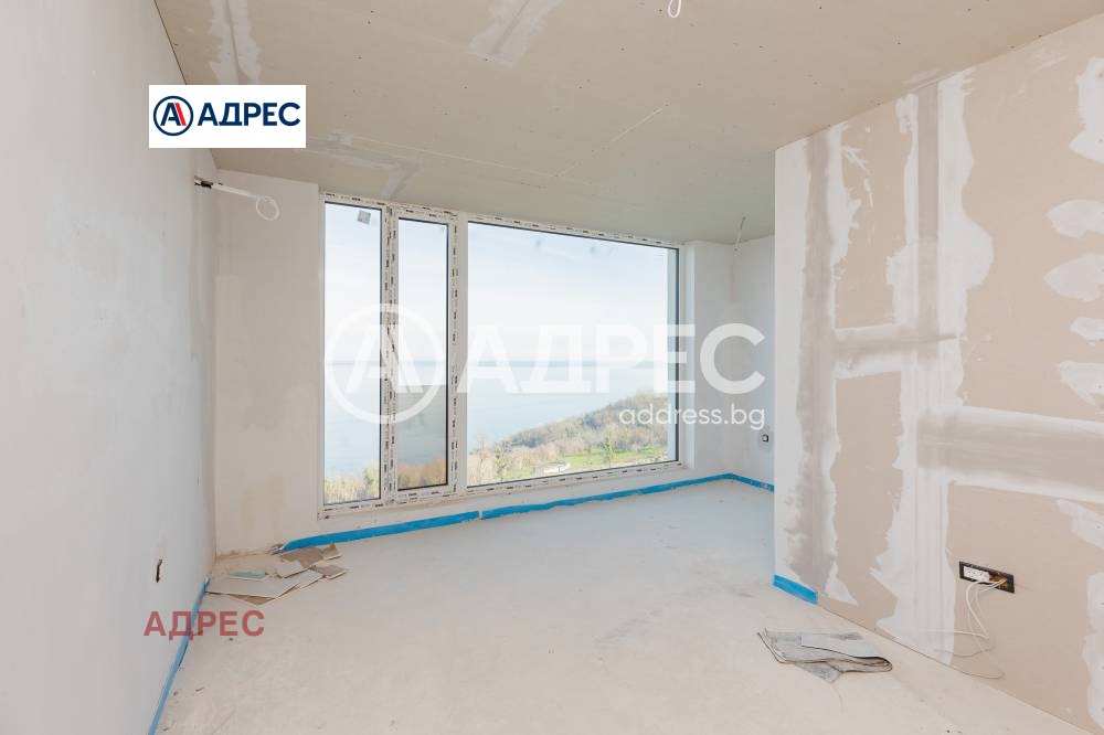 Продава МНОГОСТАЕН, гр. Варна, Галата, снимка 3 - Апартаменти - 54253428