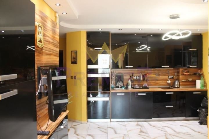 Te koop  2 slaapkamers Sofia , Ljulin 8 , 105 m² | 16992105 - afbeelding [2]