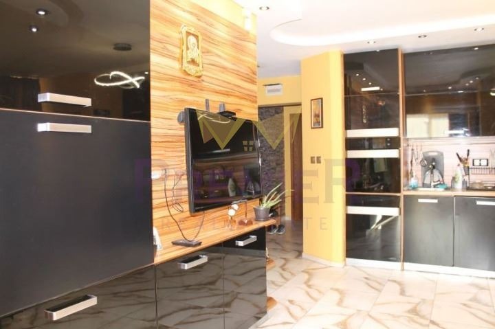 Te koop  2 slaapkamers Sofia , Ljulin 8 , 105 m² | 16992105 - afbeelding [9]