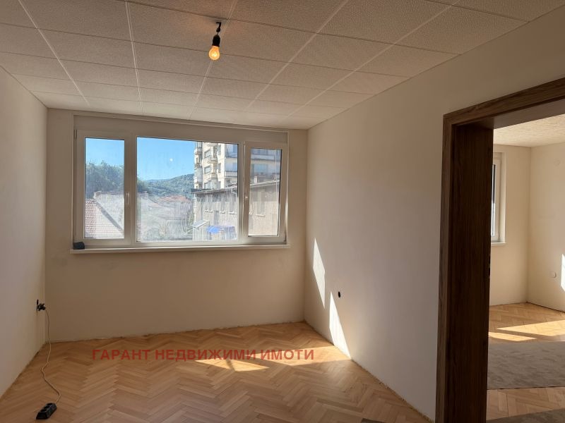 En venta  2 dormitorios Gabrovo , Tsentar , 91 metros cuadrados | 87803413