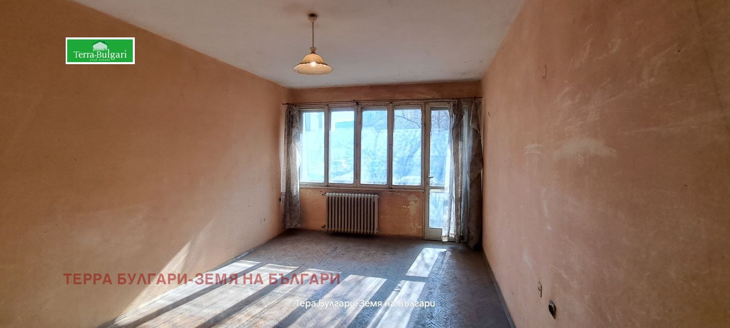 Продава 3-СТАЕН, гр. Перник, Център, снимка 2 - Апартаменти - 53761965