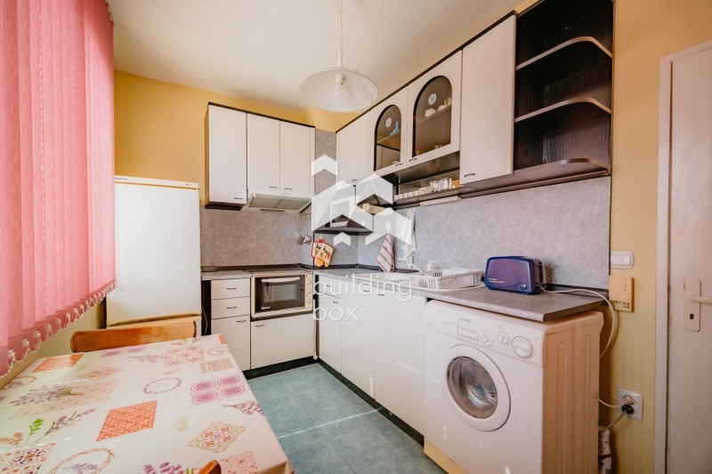 Продава 2-СТАЕН, гр. Варна, ХЕИ, снимка 1 - Aпартаменти - 48122424