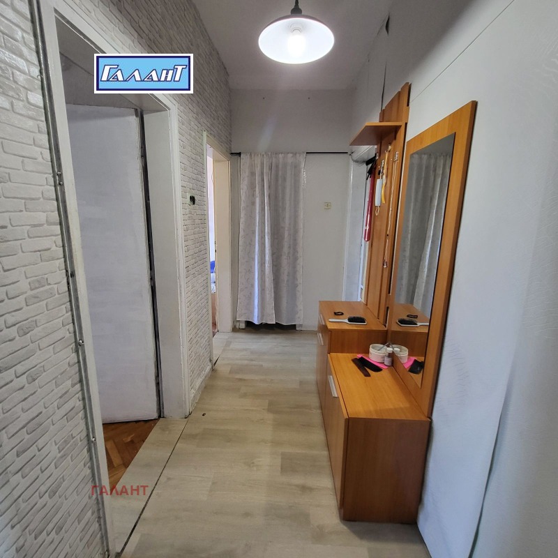 Продава 3-СТАЕН, гр. Варна, Базар Левски, снимка 2 - Апартаменти - 52449788