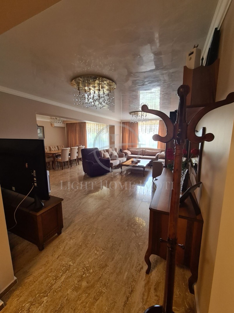 Na prodej  3+ ložnice Plovdiv , Karšijaka , 220 m2 | 89173831 - obraz [3]