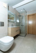 Продава КЪЩА, област Пазарджик, гр. Батак • 329000 € • 13500784 — Holmes.bg