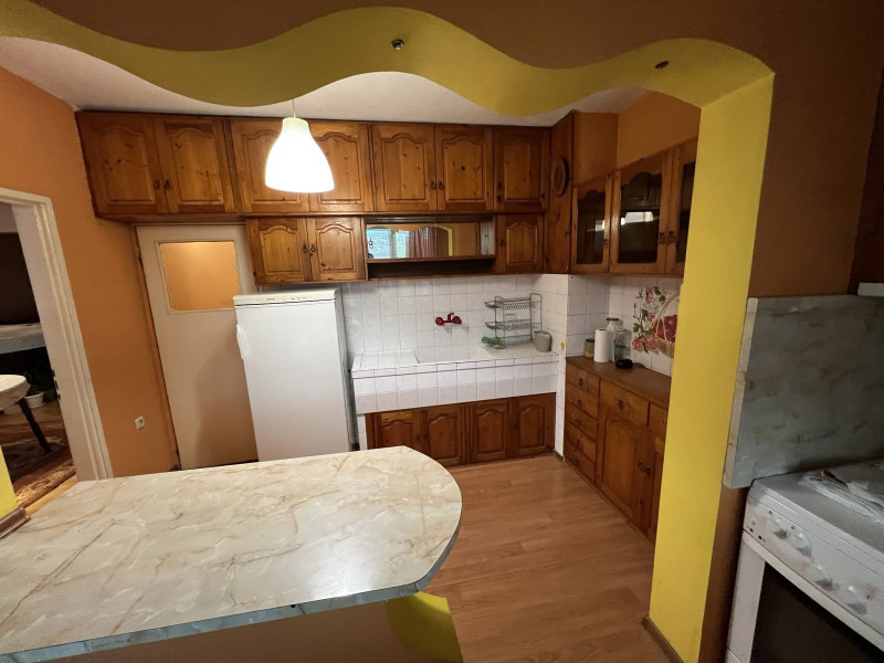 Продава МНОГОСТАЕН в област Бургас, гр. Айтос - 110 кв.м / 114 500 € » 223 942.54 лв., ТИТАН СЕЙЛС