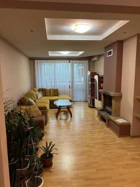 3+ Schlafzimmer Ajtos, region Burgas 3