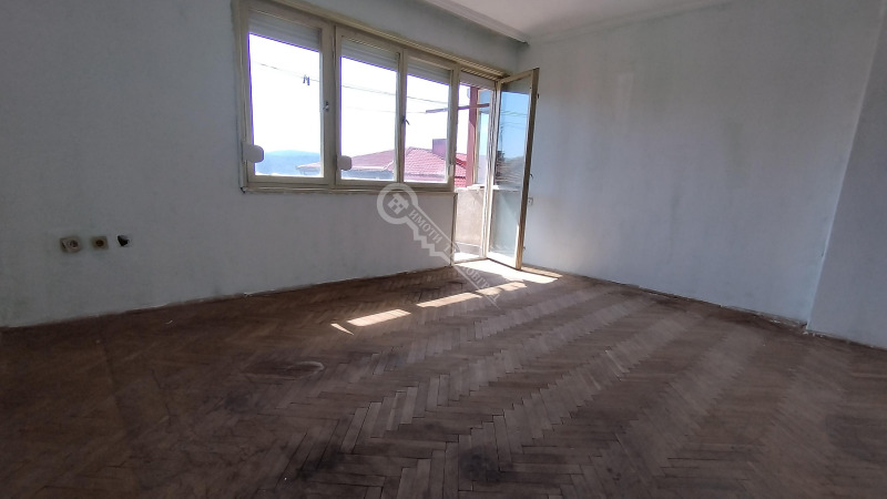 Te koop  2 slaapkamers Veliko Tarnovo , Tsentar , 100 m² | 89515600 - afbeelding [2]