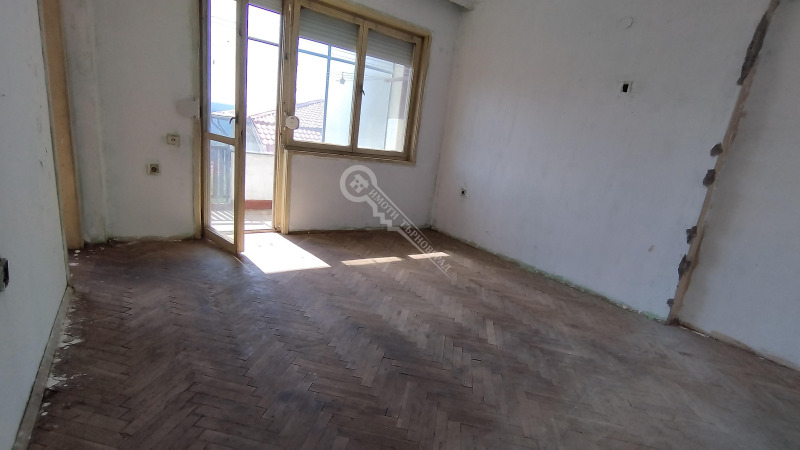 Te koop  2 slaapkamers Veliko Tarnovo , Tsentar , 100 m² | 89515600 - afbeelding [8]