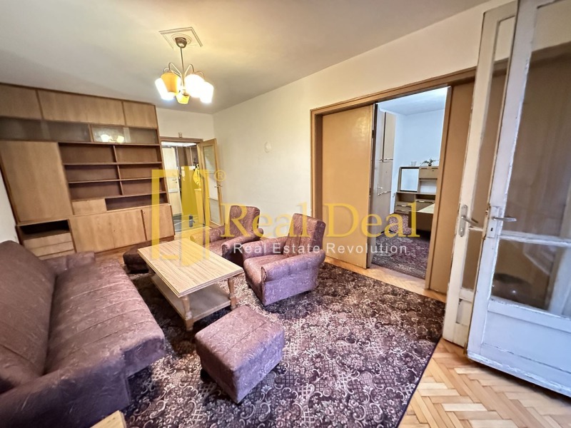 Продава  3-стаен град София , Гео Милев , 90 кв.м | 95015810