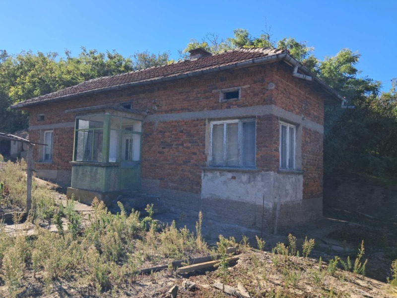 Продава КЪЩА, с. Сомовит, област Плевен, снимка 1 - Къщи - 49357199