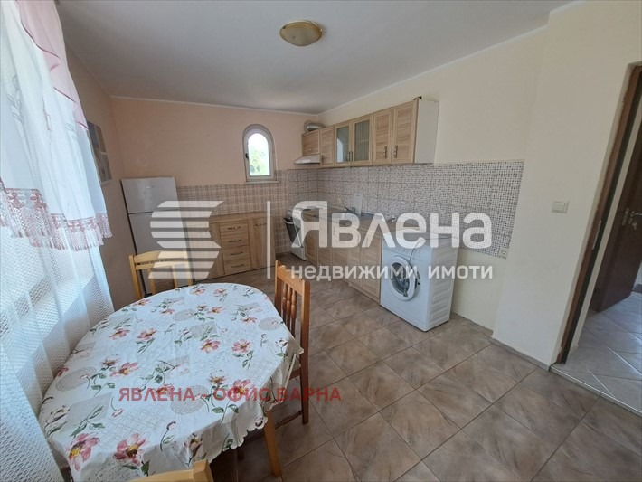 Продава КЪЩА, гр. Варна, с. Звездица, снимка 6 - Къщи - 49535929