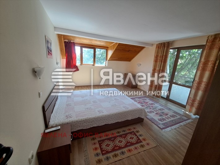 Продава КЪЩА, гр. Варна, с. Звездица, снимка 13 - Къщи - 49535929