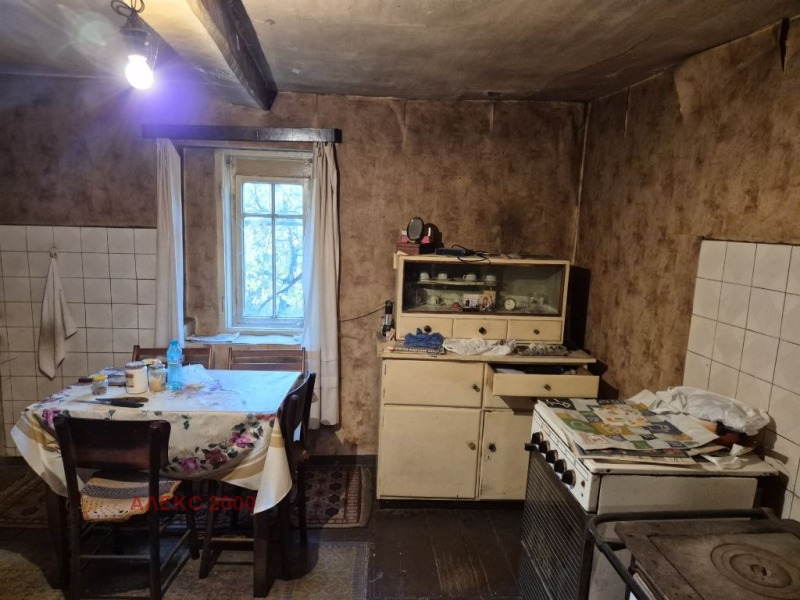 Продава КЪЩА, гр. София, с. Владая, снимка 6 - Къщи - 52697298