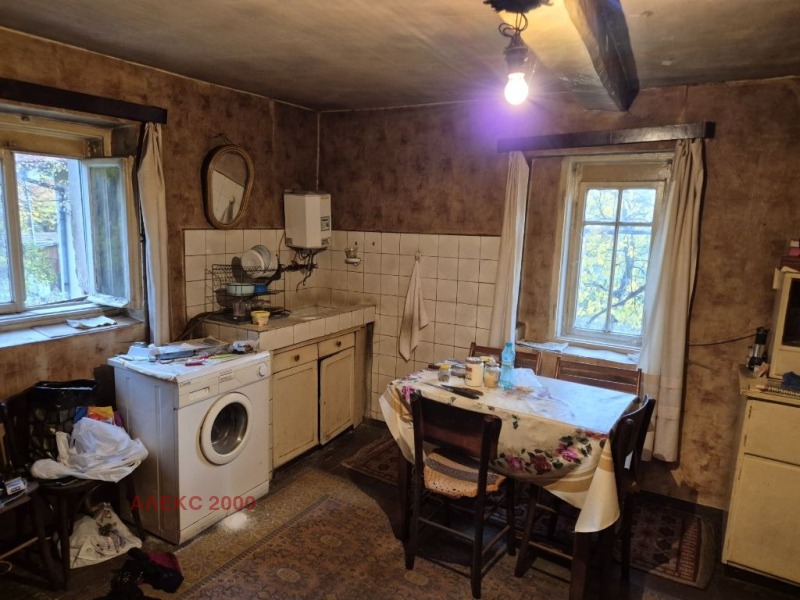 Продава КЪЩА, гр. София, с. Владая, снимка 7 - Къщи - 52697298