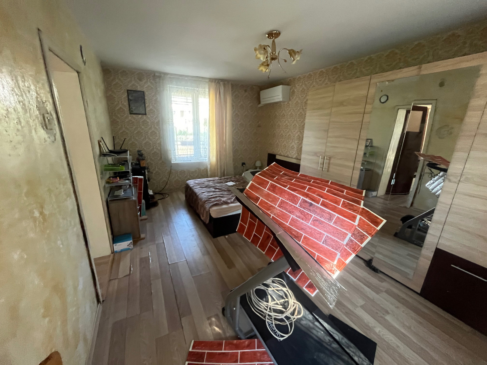 Продава КЪЩА, с. Алдомировци, област София област