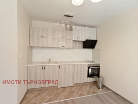 Продава 2-стаен град Велико Търново Център - [1] 
