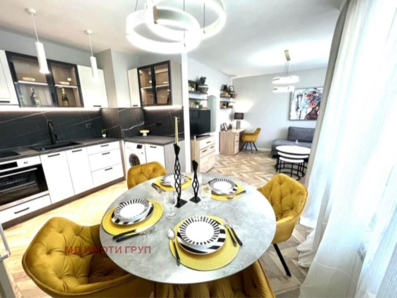 Продава  3-стаен град Пловдив , Христо Смирненски , 97 кв.м | 58649207