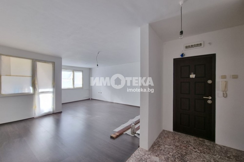 À venda  Mais de 3 quartos Sofia , Mladost 4 , 112 m² | 79251389 - imagem [3]