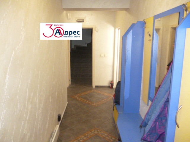 Продава КЪЩА, гр. Добрич, Център, снимка 2 - Къщи - 36132706
