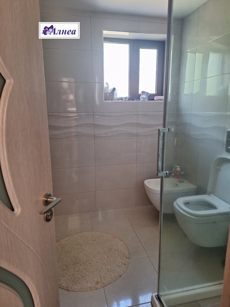 Eladó  Ház régió Plovdiv , Belashtica , 315 négyzetméter | 98504013 - kép [4]