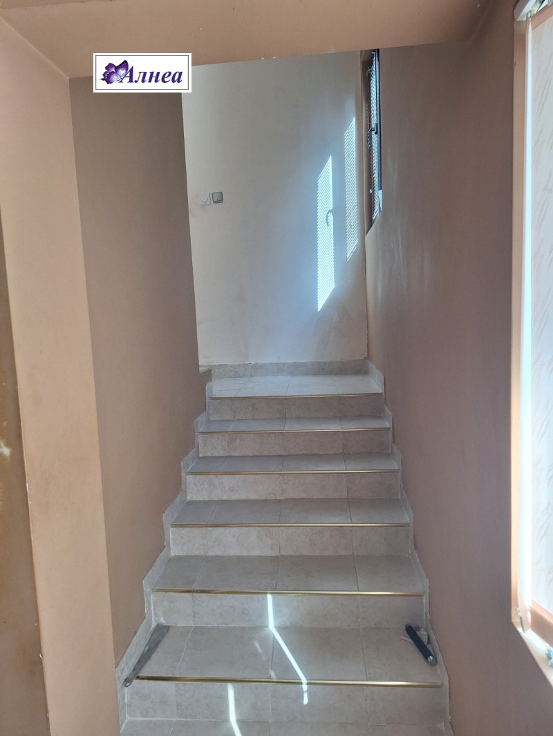 Eladó  Ház régió Plovdiv , Belashtica , 315 négyzetméter | 98504013 - kép [10]