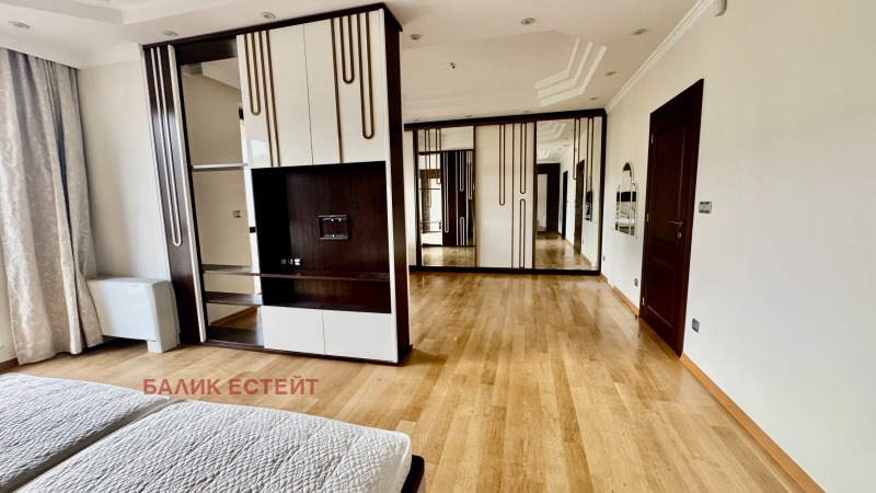 Продава  Къща град Добрич , Център , 345 кв.м | 69520413 - изображение [7]