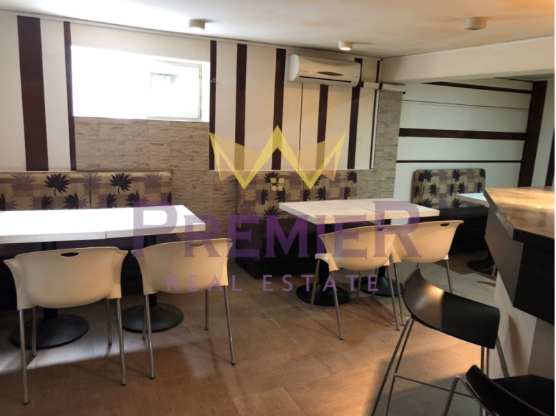 En venta  Bar; Cafetería Varna , Tsentar , 60 metros cuadrados | 60586843