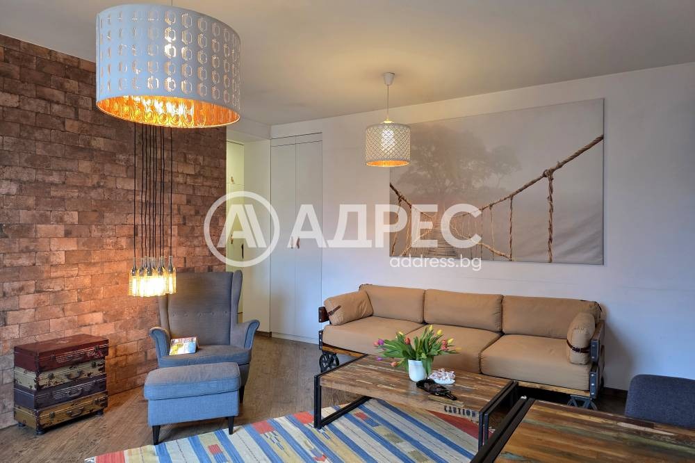 Продава 3-СТАЕН, гр. София, Център, снимка 2 - Апартаменти - 54848429