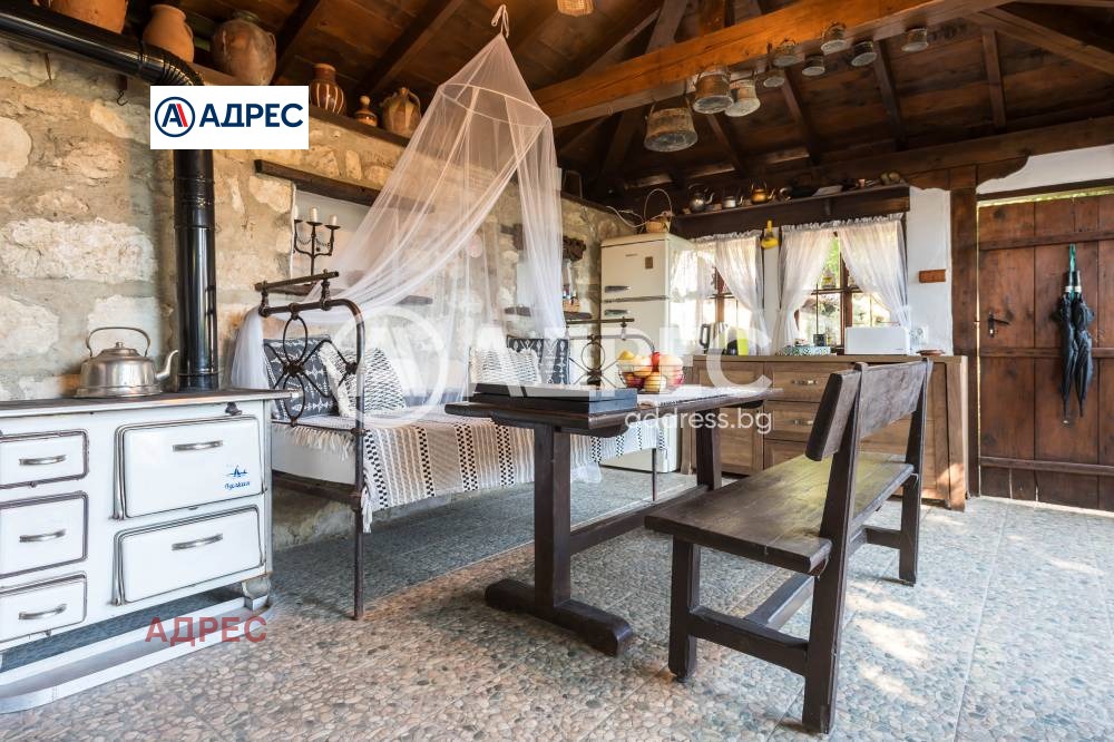 Продава КЪЩА, с. Пчелник, област Варна, снимка 3 - Къщи - 52563070