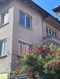 Продава ЕТАЖ ОТ КЪЩА, град Хасково, Македонски • по договаряне • 42238023 2