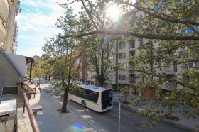 Продава  3-стаен, град София