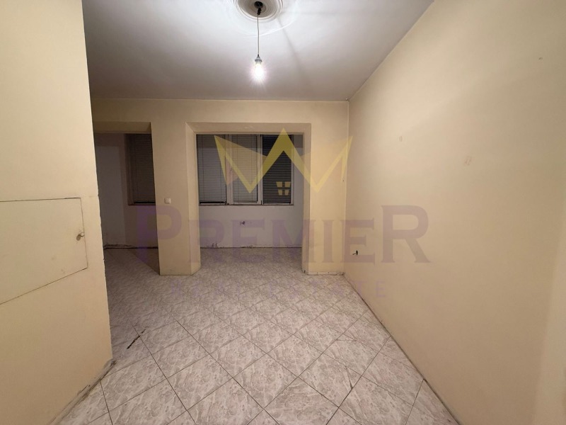 Продава 3-СТАЕН, гр. Варна, Завод Дружба, снимка 3 - Апартаменти - 52748251